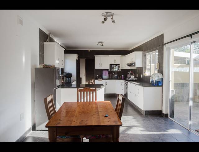 4 BEDROOM HOUSE FOR SALE IN WIDENHAM